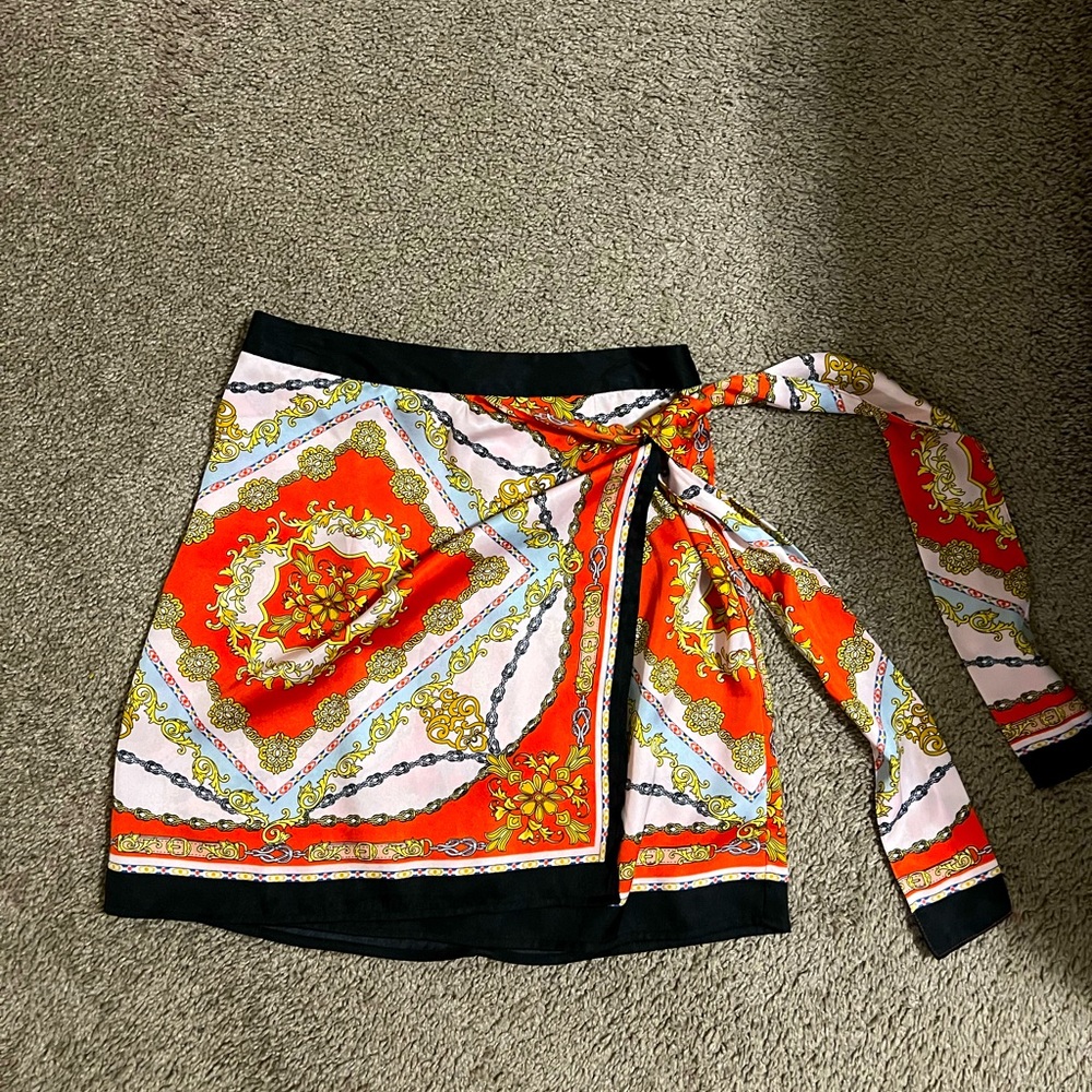 FOREVER 21 mini skirt